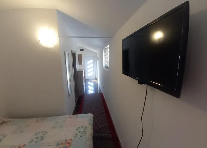 Lägenhet Sutic Kaštel Novi