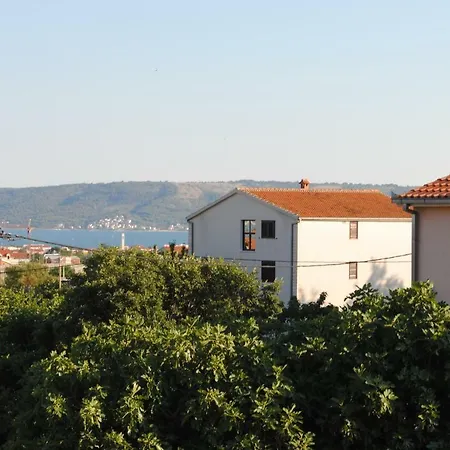 Sutic Apartment Kastel Novi